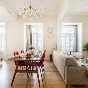Cosy Marques De Pombal Apartment Lisbon